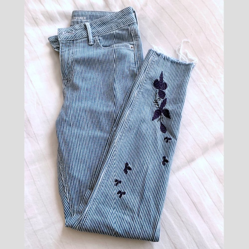 Old Navy Railroad Stripe Floral Embroidered Raw Hem Ankle Jeans